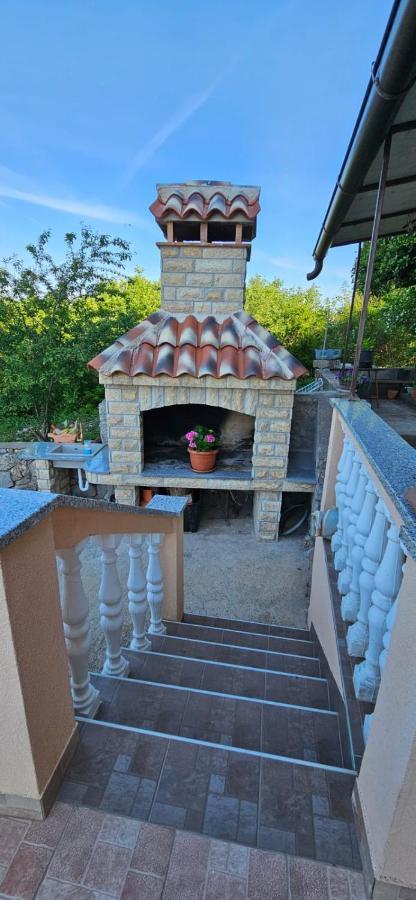 Apartments Pinezic Skrbcici Екстер'єр фото